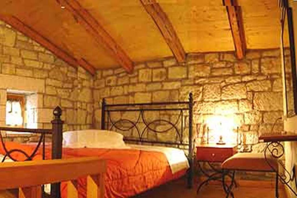 Отель Lithos Priolithos Номер фото